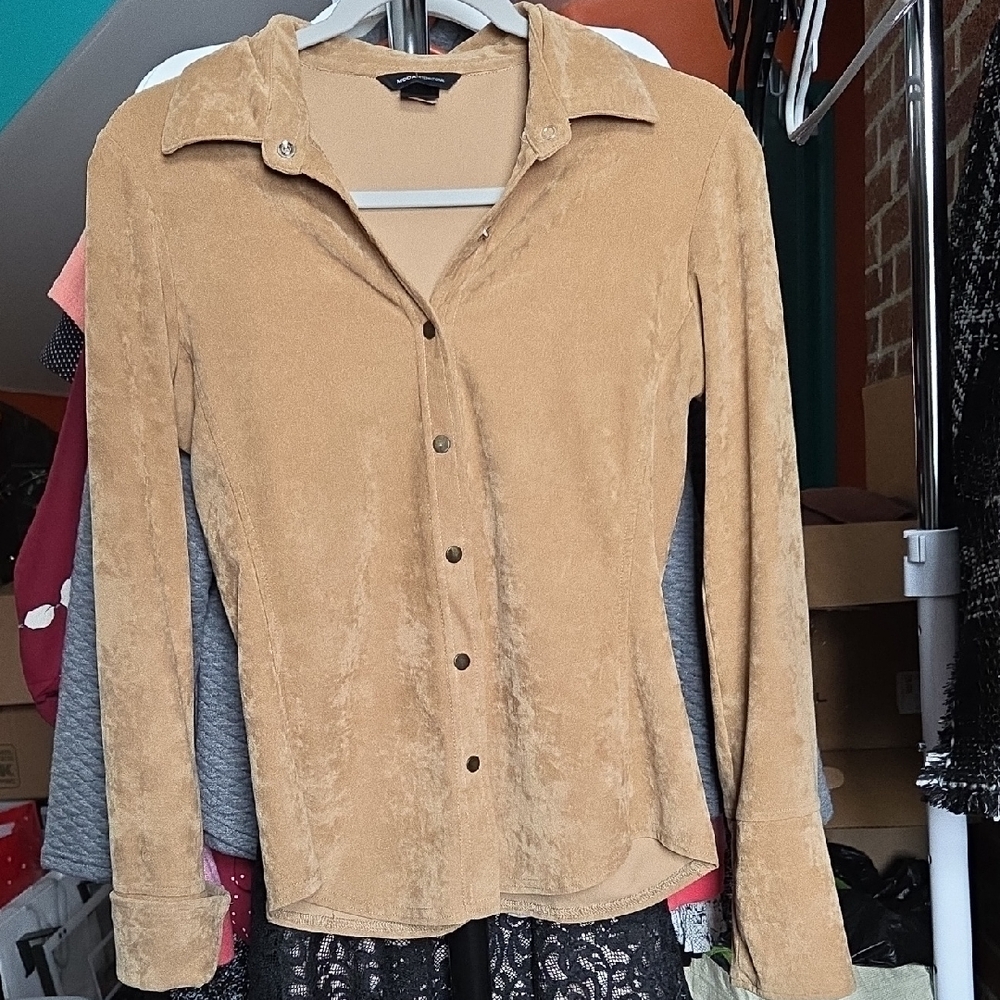 Moda International Camel Button-Down Shirt